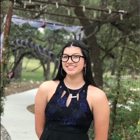 Meet your Posher, Aurora - Picture 1 of 1